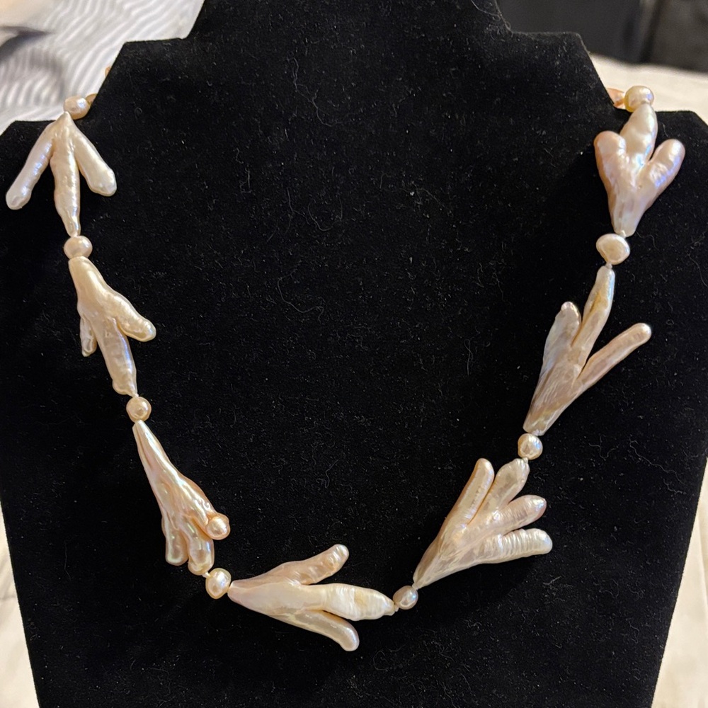 Elegant Pink Real Pearl Artzy Necklace